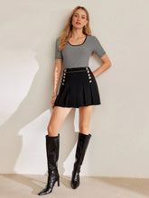 MOTF PREMIUM CONTRAST PIPING BUTTON DECOR PLEATED SKIRT